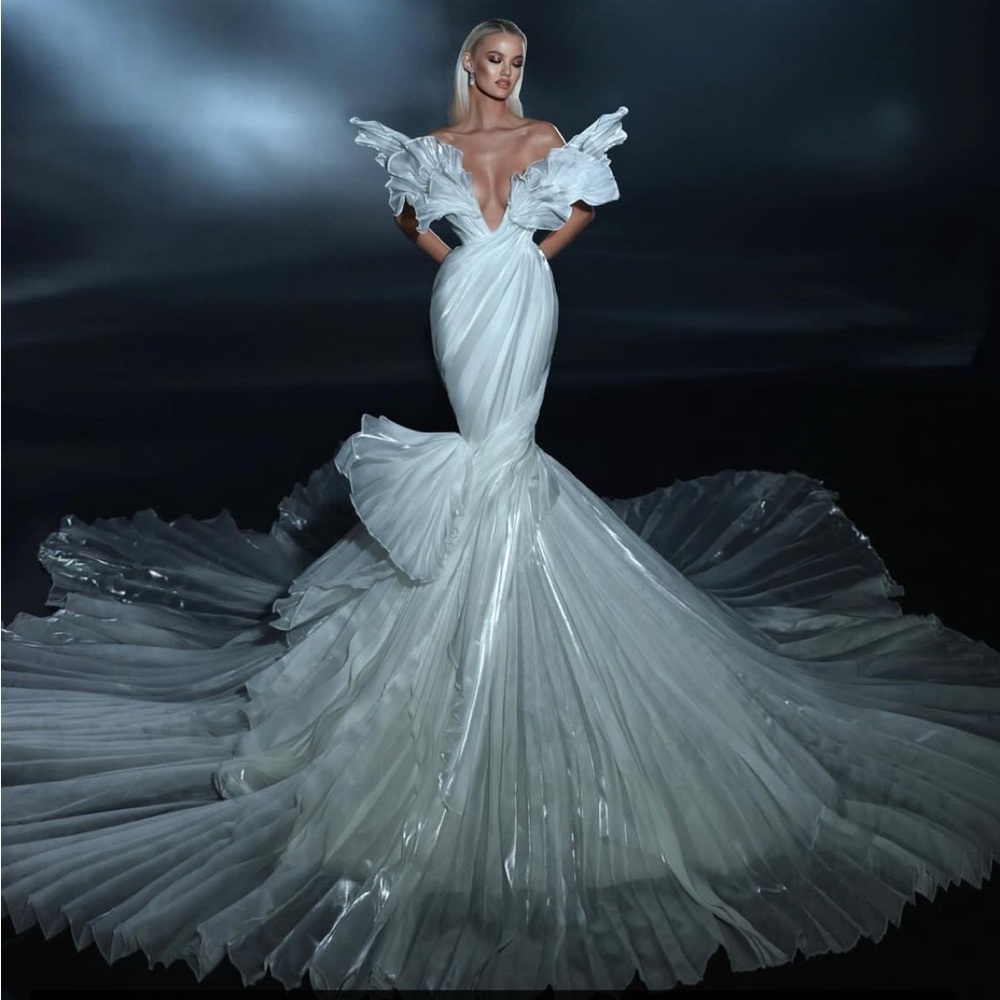 ✨ Lena Berisha Couture Pleated Mermaid Gown Dramatic wedding Dress Showstopper ✨